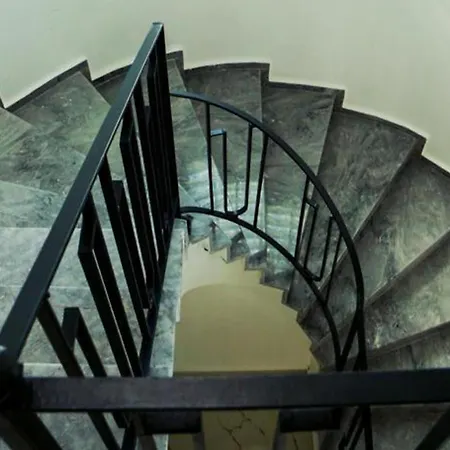 Villa-sleeps 8-parking-pool-bbq Vila *