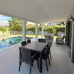 Villa-sleeps 8-parking-pool-bbq * Dalyan