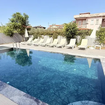 别墅 Villa-sleeps 8-parking-pool-bbq *